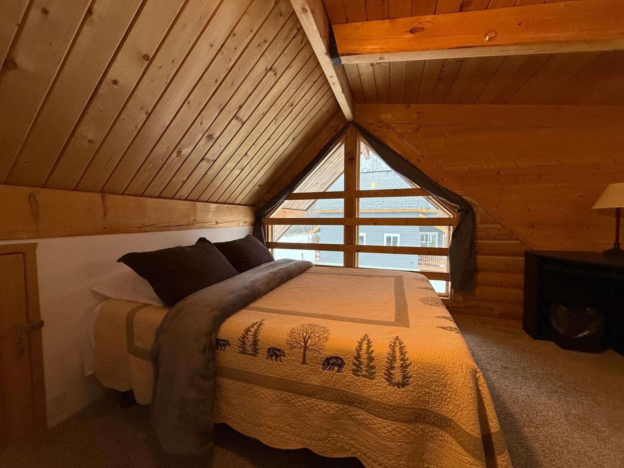Talkeetna Log Cabin With Hot Tub Unit 1 Eksteriør billede